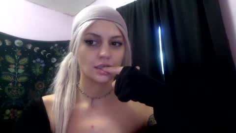 madeline online show from 10.04.25