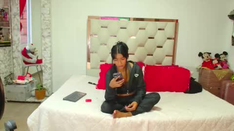 madelyn roses online show from 11.28.25