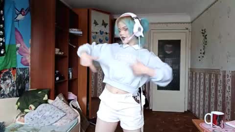 Snapshot of madgezari chatting on 02.20.26 Alice Kaneki online show from 02.20.26