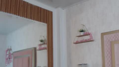 madhison_5 online show from 04.15.26