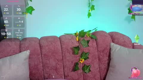 Snapshot of madison__beer chatting on 09.22.25 Madison online show from 09.22.25