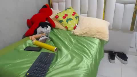 Snapshot of madison_grande chatting on 03.07.25 MADISON online show from 03.07.25
