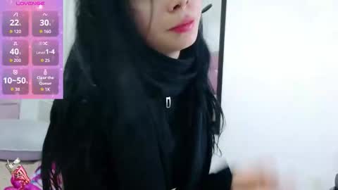 madison_oli online show from 10.02.25