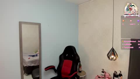 Snapshot of madison_rowan chatting on 12.31.24 MADI online show from 12.31.24