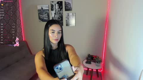 Snapshot of madisson_ryan chatting on 01.23.25 help me reach 5000 followers 3 online show from 01.23.25