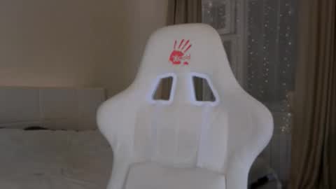 Snapshot of madissson chatting on 10.28.25 Madi Soon online show from 10.28.25