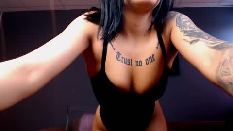 madiysony online show from 04.17.26