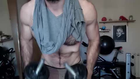 Snapshot of madmax20x chatting on 11.12.25 madmax20x online show from 11.12.25