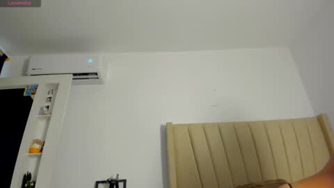 Snapshot of mady_edwards chatting on 12.02.25 Mady online show from 12.02.25