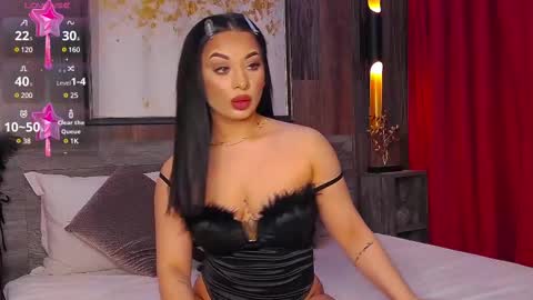Snapshot of madyluxx chatting on 02.26.25 MadyLuxx online show from 02.26.25
