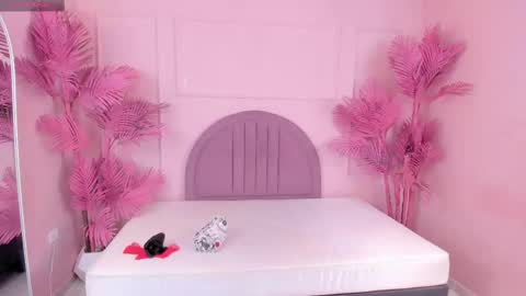madyscarlett online show from 10.08.25
