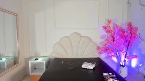 madyscarlett online show from 10.11.25