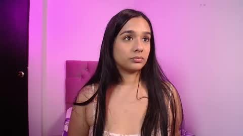 mae and nathan online show from 11.25.25