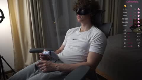 Mike XMaestro 3369 online show from 11.10.25