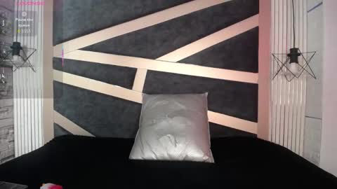 maevekuro online show from 09.29.25