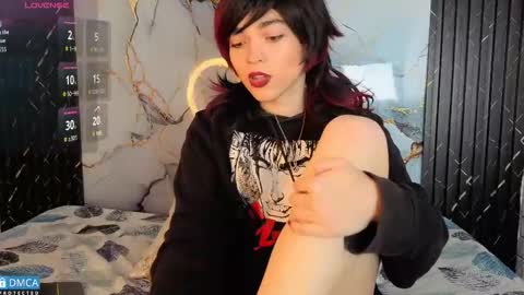 maevekuro online show from 11.10.25