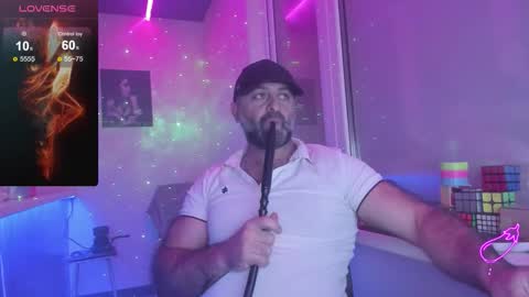 Snapshot of magabear chatting on 10.24.25 Magabear online show from 10.24.25