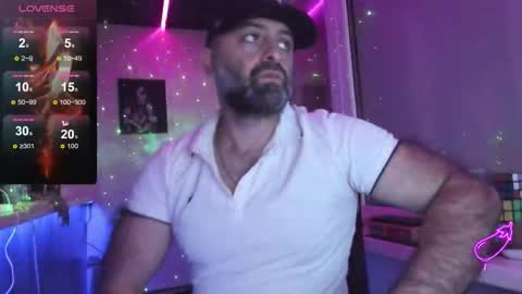 Snapshot of magabear chatting on 10.28.25 Magabear online show from 10.28.25