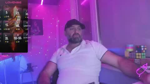 Snapshot of magabear chatting on 10.29.25 Magabear online show from 10.29.25