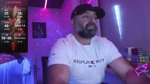 Snapshot of magabear chatting on 11.05.25 Magabear online show from 11.05.25