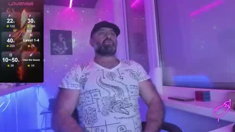 Snapshot of magabear chatting on 11.07.25 Magabear online show from 11.07.25