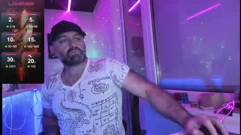 Snapshot of magabear chatting on 11.17.25 Magabear online show from 11.17.25