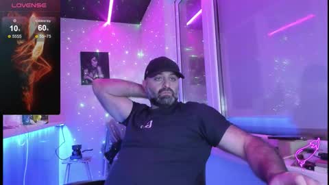 Snapshot of magabear chatting on 11.17.25 Magabear online show from 11.17.25