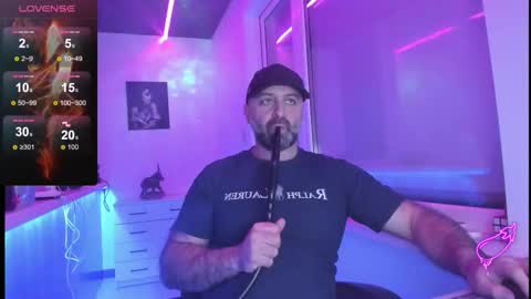 Snapshot of magabear chatting on 11.23.25 Magabear online show from 11.23.25