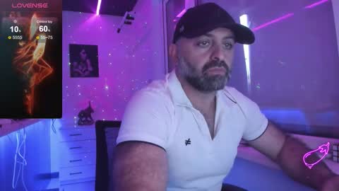 Snapshot of magabear chatting on 11.25.25 Magabear online show from 11.25.25