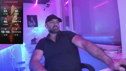 Snapshot of magabear chatting on 11.25.25 Magabear online show from 11.25.25