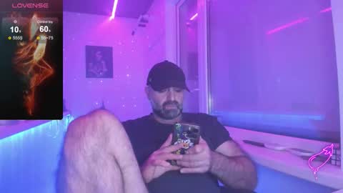 Snapshot of magabear chatting on 11.29.25 Magabear online show from 11.29.25