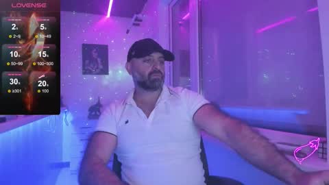 Snapshot of magabear chatting on 11.30.25 Magabear online show from 11.30.25