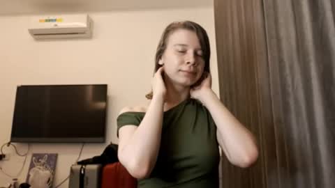 Snapshot of magaretunion chatting on 11.04.25 Margaret online show from 11.04.25