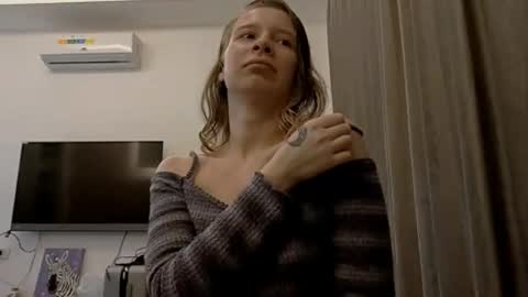 Snapshot of magaretunion chatting on 11.05.25 Margaret online show from 11.05.25