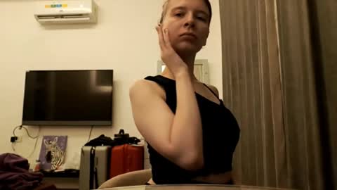 Snapshot of magaretunion chatting on 11.22.25 Margaret online show from 11.22.25