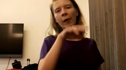 Snapshot of magaretunion chatting on 11.29.25 Margaret online show from 11.29.25