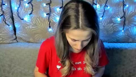 Maggie online show from 12.21.25