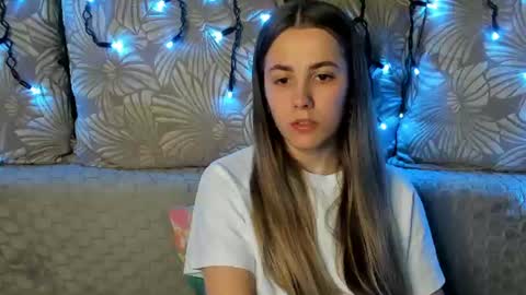 Snapshot of maggiecake chatting on 06.18.26 Maggie online show from 06.18.26