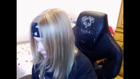 Snapshot of maggieswaggy chatting on 01.12.25 Magdalene Swaggy online show from 01.12.25