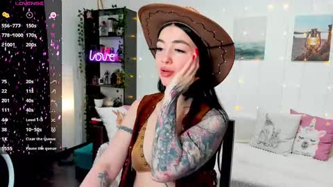 Snapshot of magic_alie chatting on 02.26.25 Magic Allie online show from 02.26.25
