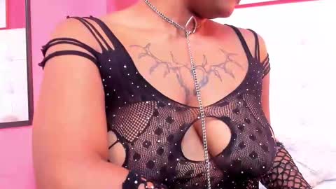 Snapshot of magic_axa_graham chatting on 10.31.25 My name is magic axa grahamDont forget to follow me IG online show from 10.31.25