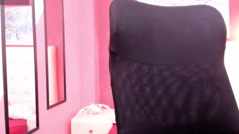 Snapshot of magic_axa_graham chatting on 11.19.25 My name is magic axa grahamDont forget to follow me IG online show from 11.19.25