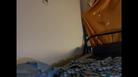 Snapshot of magic_mini_moon chatting on 11.14.25 Mikky or Moon online show from 11.14.25