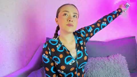 Vera  online show from 11.20.25