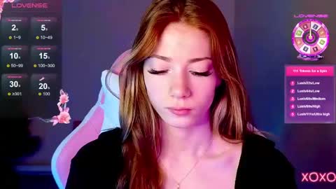 Snapshot of magicladyy chatting on 02.10.25 Angel online show from 02.10.25