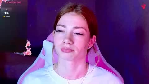 Snapshot of magicladyy chatting on 10.15.25 Angel online show from 10.15.25