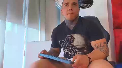 Snapshot of magiic_98 chatting on 09.20.25 M A G I C online show from 09.20.25