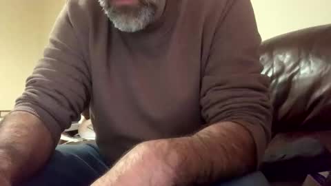 Snapshot of magnusryder chatting on 10.04.25 Daddy Bear online show from 10.04.25