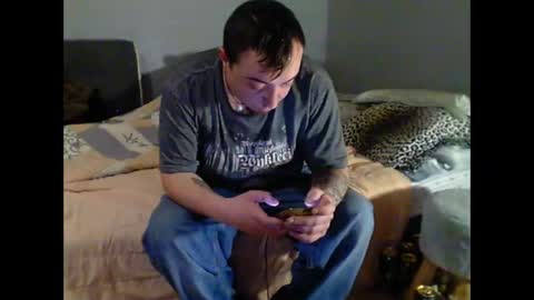 magru1973 online show from 11.28.25