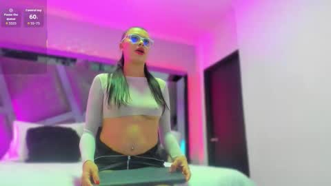 mahiarose_ online show from 09.26.25